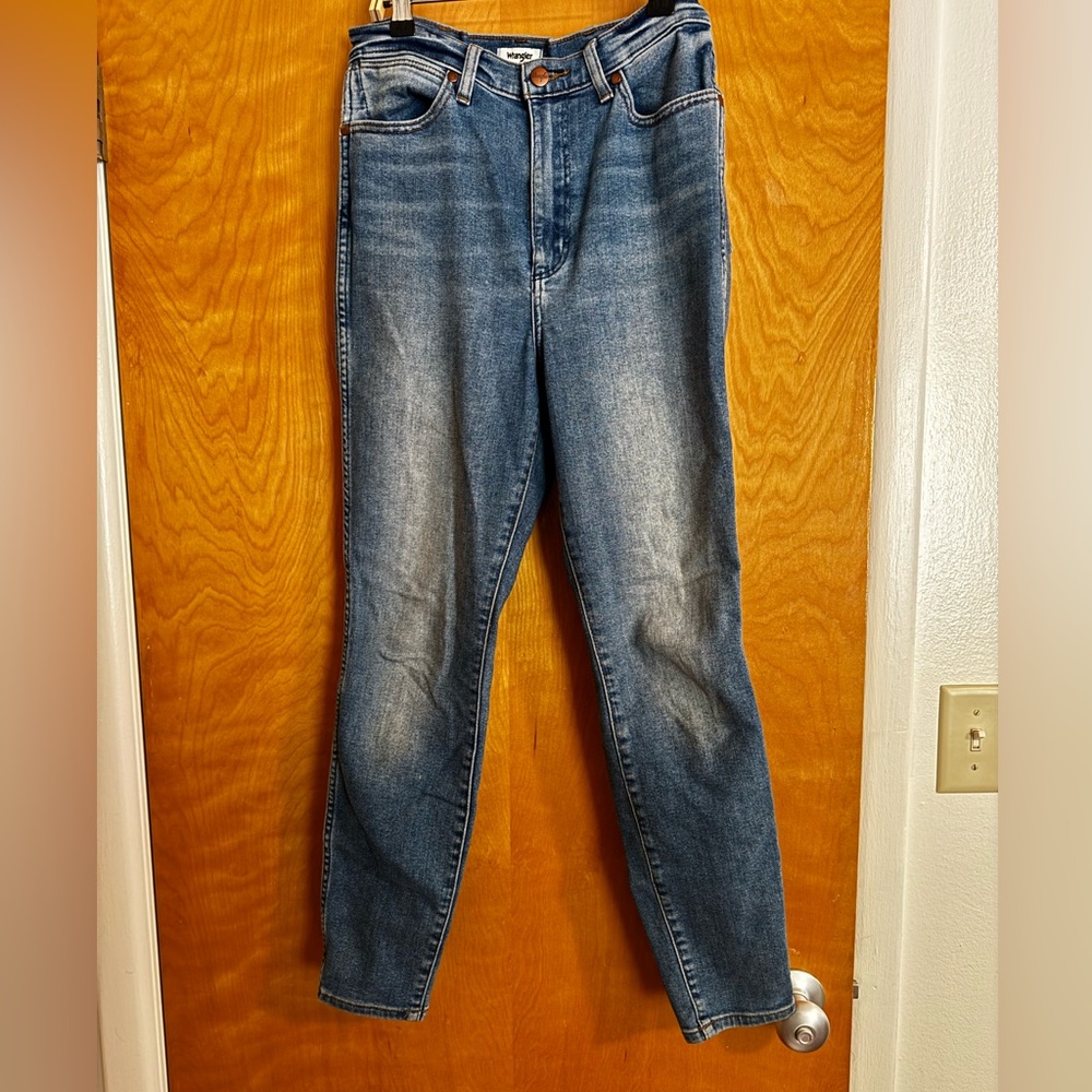Women’s Wrangler Wriggler skinny jeans